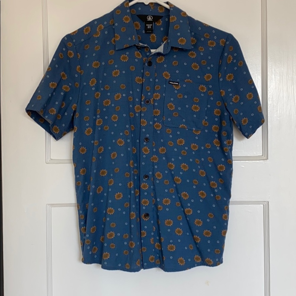 Volcom boys button up shirt